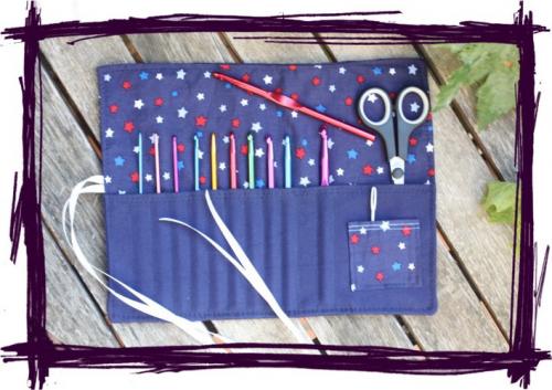 Etui &agrave; crochets classiques